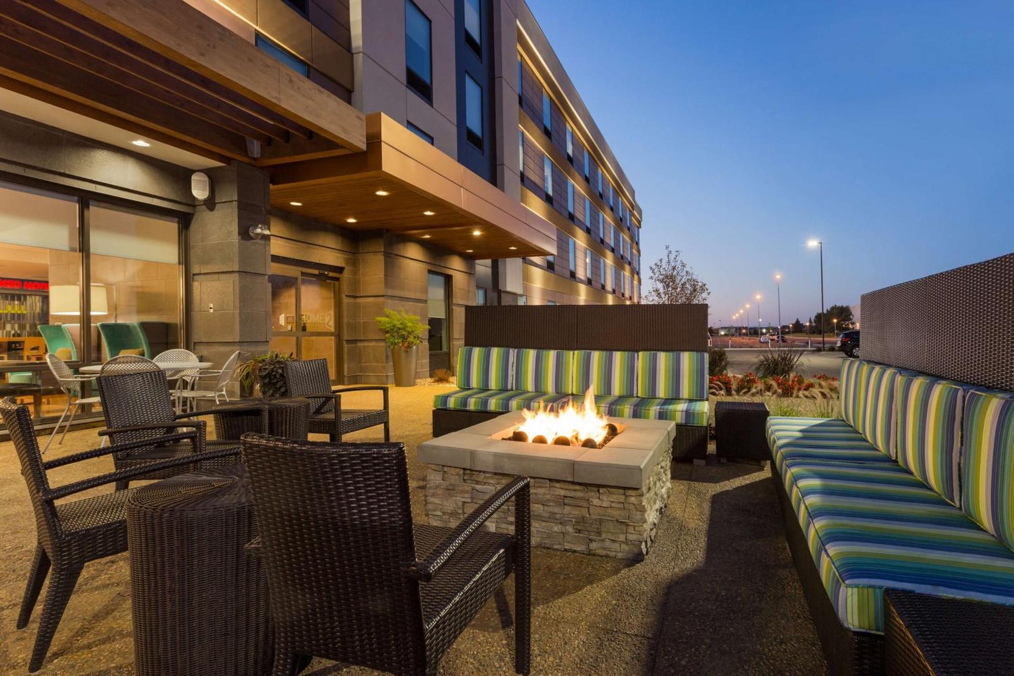 Home2 Suites By Hilton Fargo Exterior photo