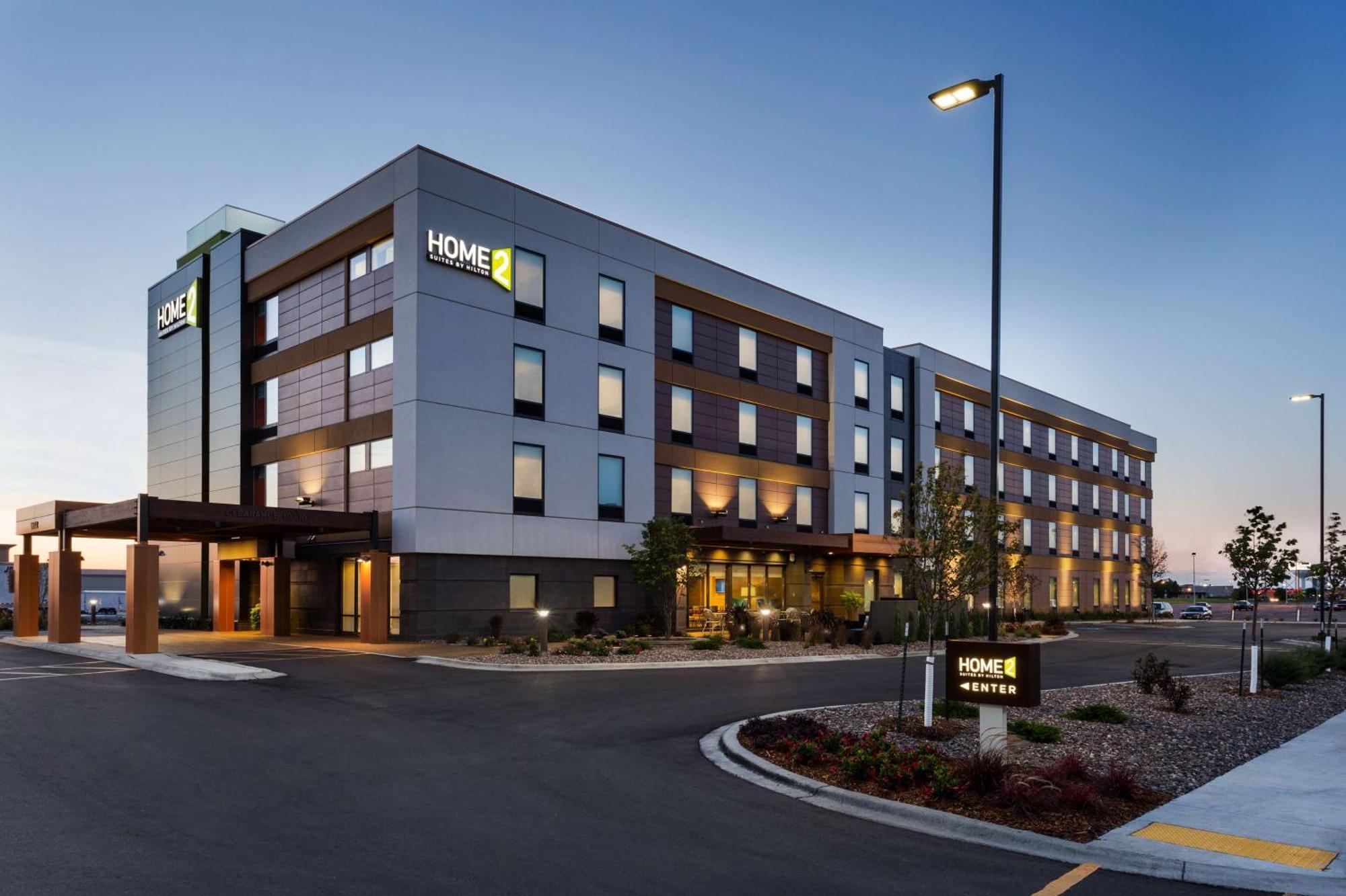 Home2 Suites By Hilton Fargo Exterior photo