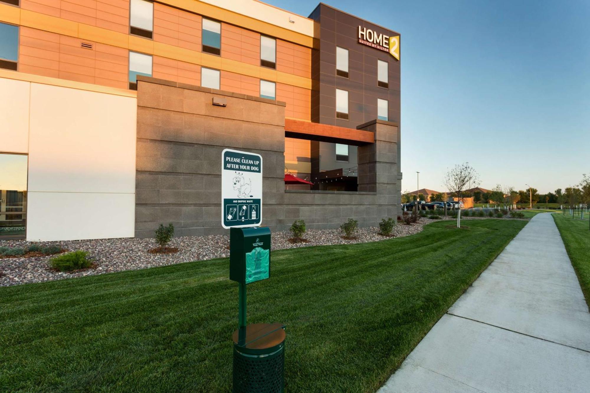 Home2 Suites By Hilton Fargo Exterior photo