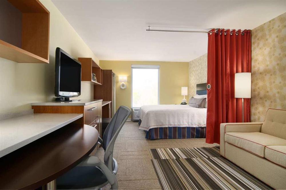Home2 Suites By Hilton Fargo Room photo